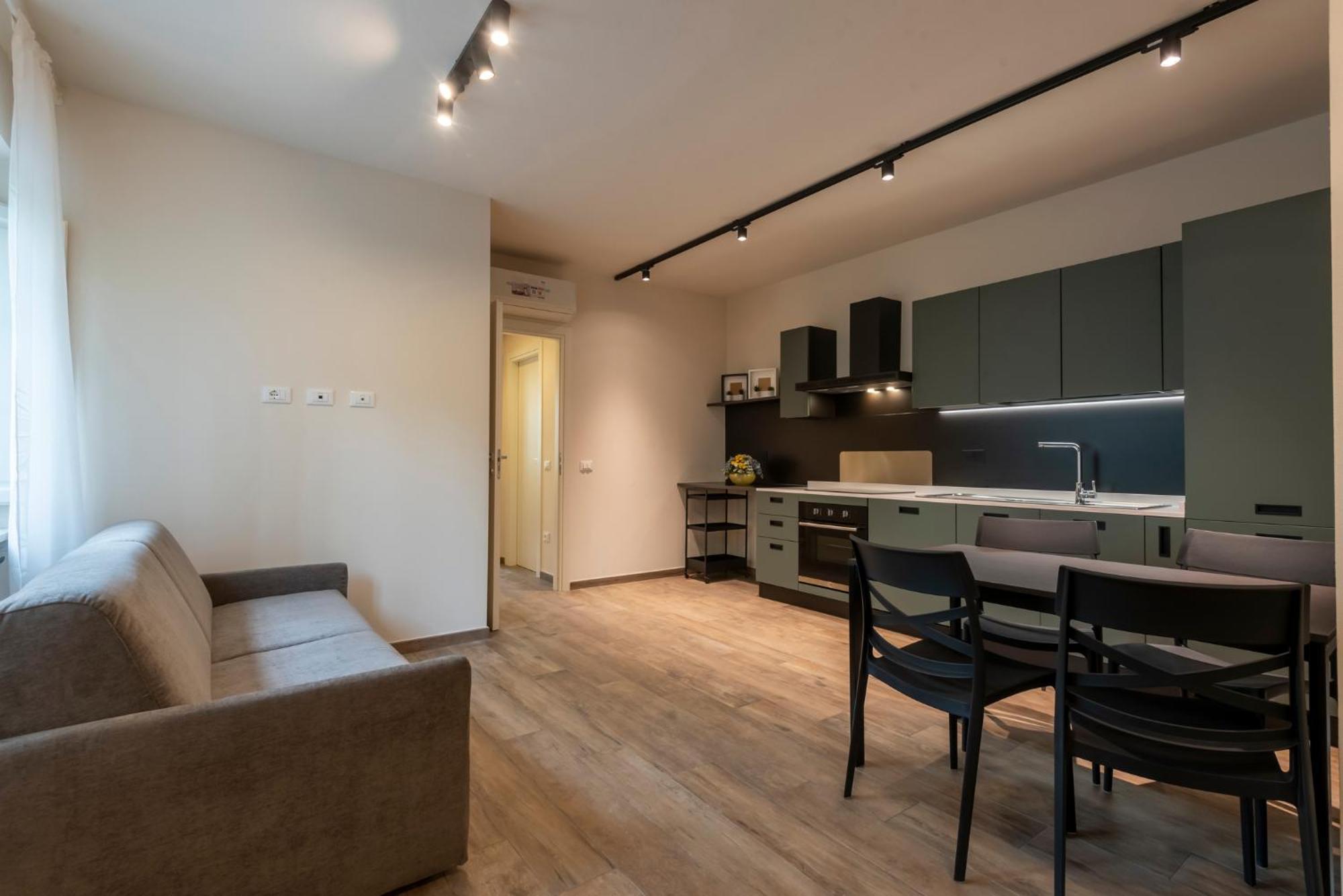 Iarsera Rooms And Apartment Lucca Exterior photo